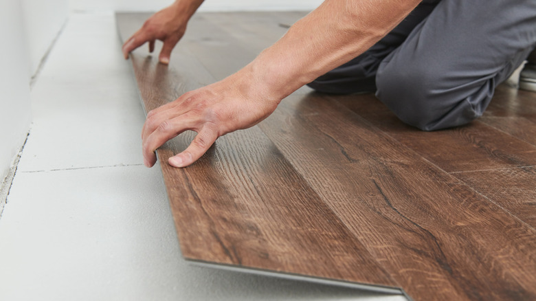 laying vinyl plank flooring