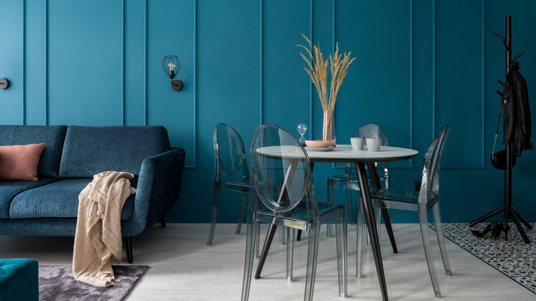 Dining space with blue walls