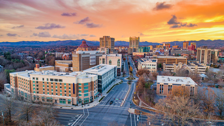 Asheville, NC 