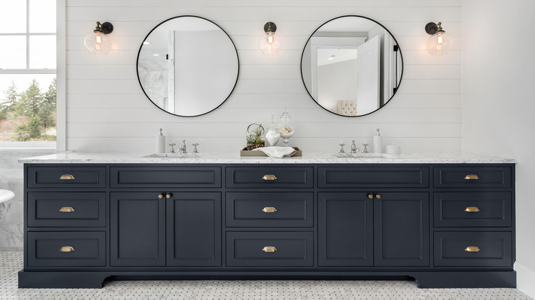 Double sink in master bathroom