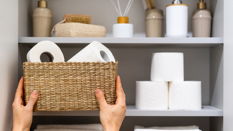 bahtroom cabinet shelves basket