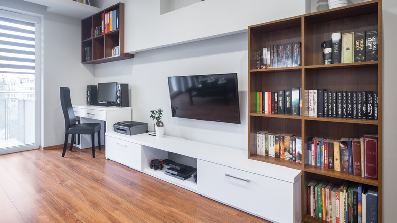 Modern TV bookcase build