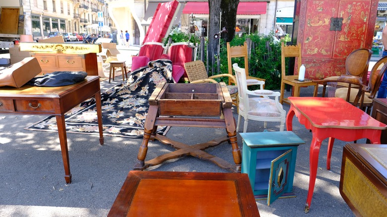 Flea market tables