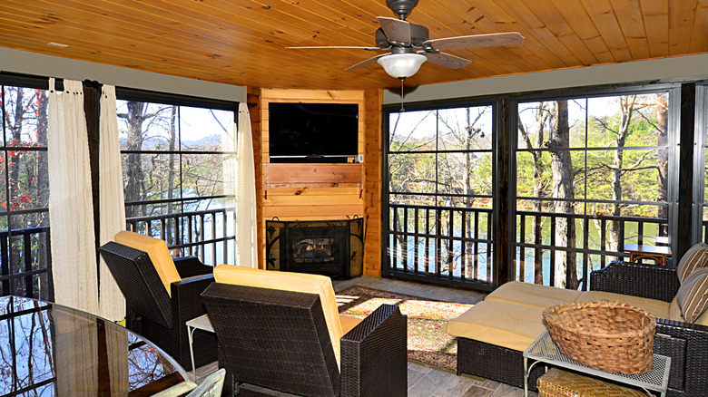 Modern screened-in porch