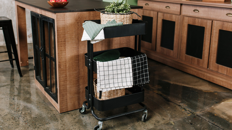 Rolling kitchen cart