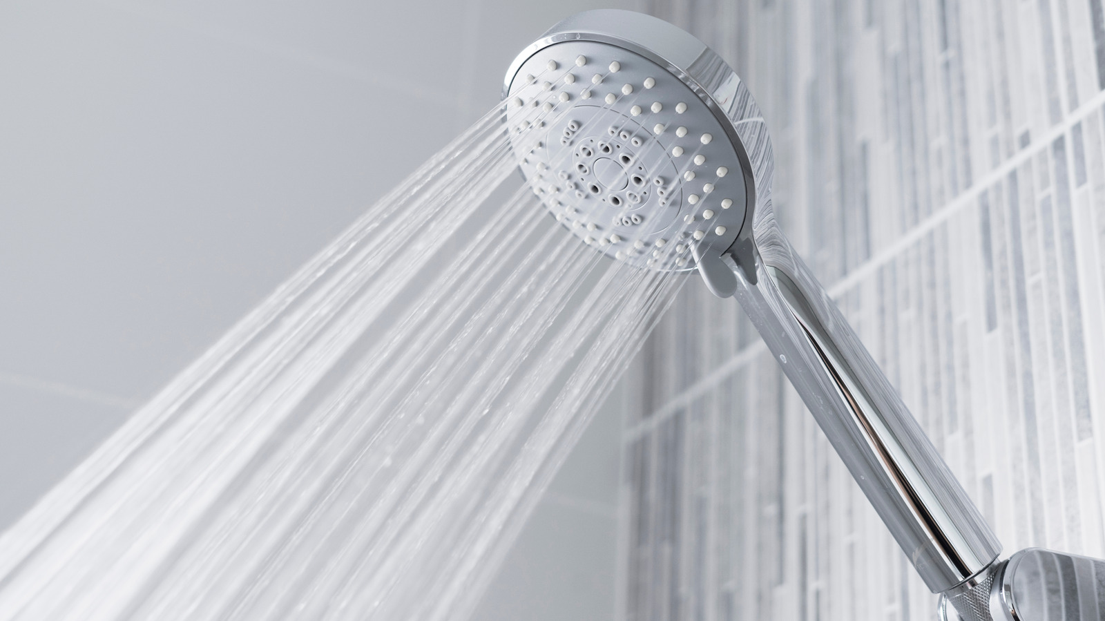 5 Simple Ways To Increase Your Showers Low Water Pressure   L Intro 1667411639 