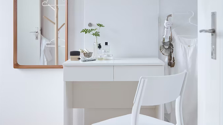 IKEA BRIMNES dressing table