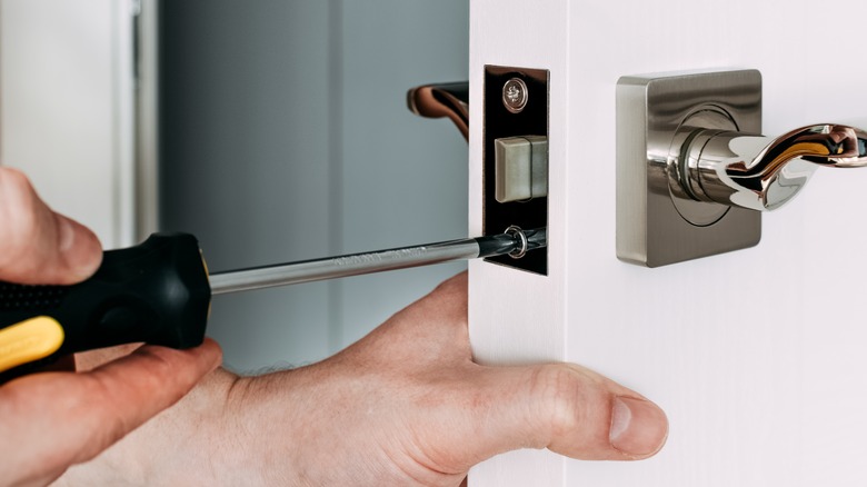 5 Things To Know Before Replacing The Locks On Your Doors