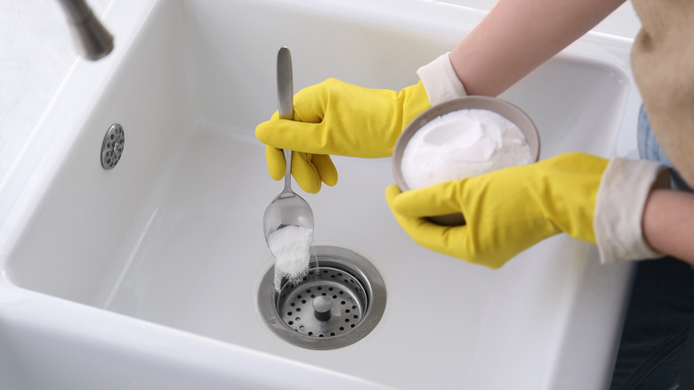 cleaning the sink