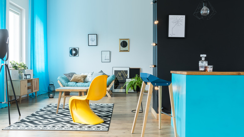 A well-designed room in blue