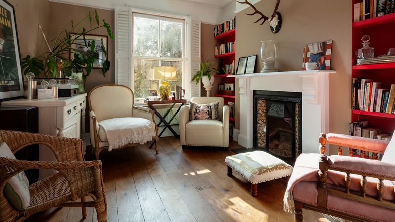 English country living room