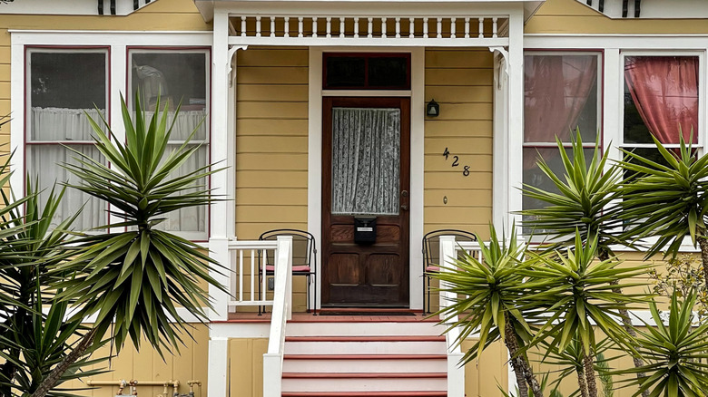 A Craftsman style home featuring exterior paint colors inspired by nature.