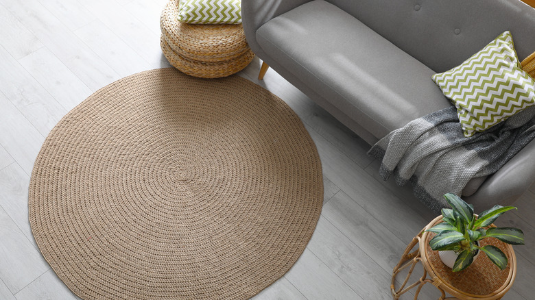 round rug in living room