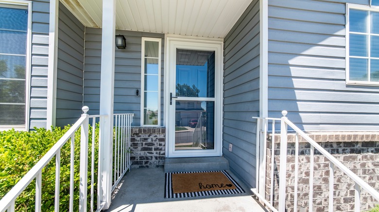 storm door on home