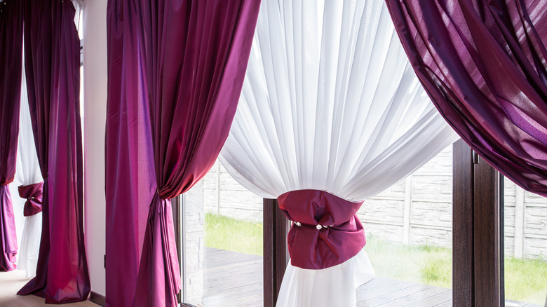 purple curtains 