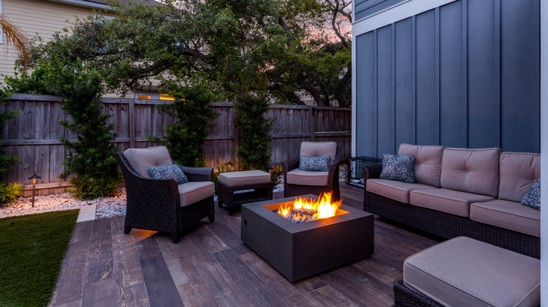 outdoor patio with fire pit