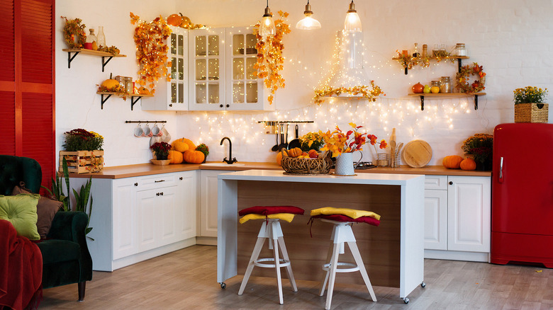 Kitchen with autumn theme