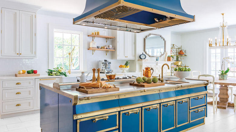 Vintage blue and gold kitchen