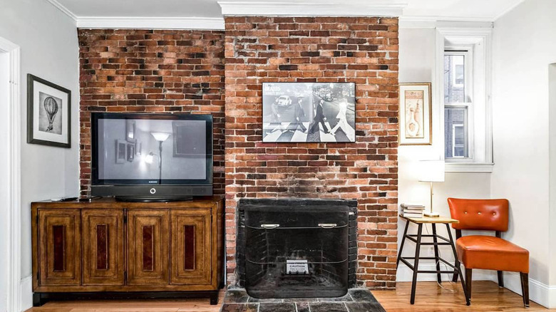 Exposed brick Boston Airbnb 