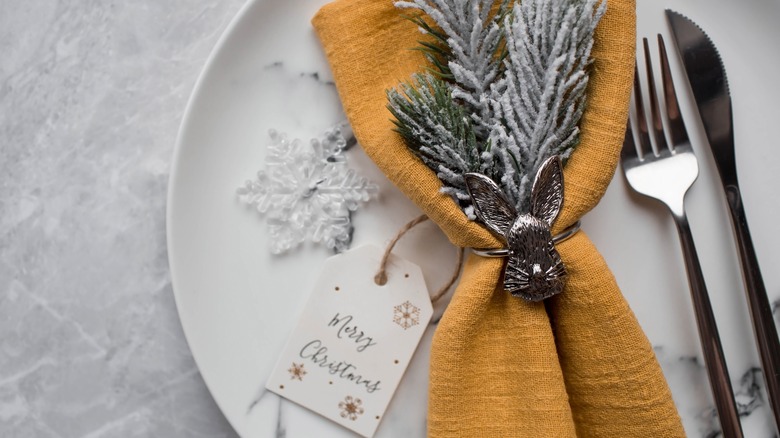 mustard yellow napkins with pine