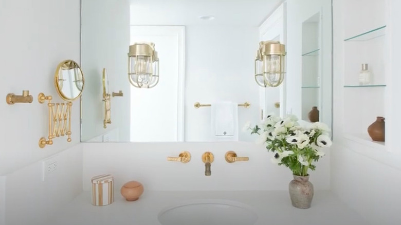 White and gold bathroom