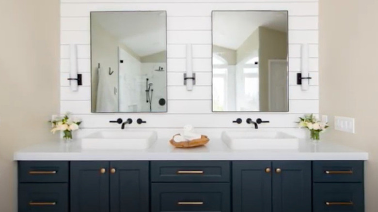 White and navy bathroom