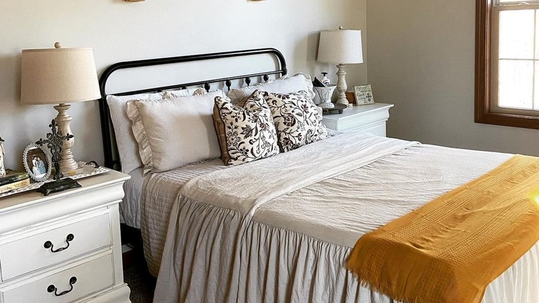 Country farmhouse bedroom