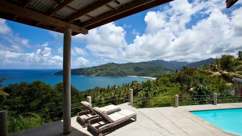 Airbnb with ocean and mountain view