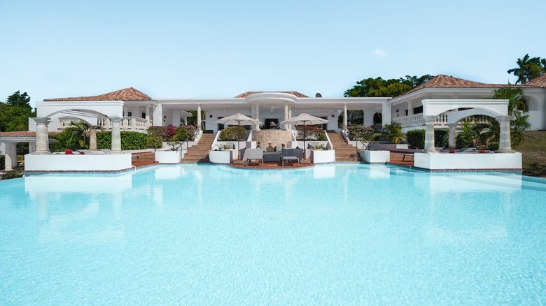 villa with massive pool