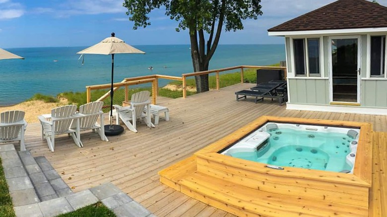 Airbnb with hot tub and lakeview