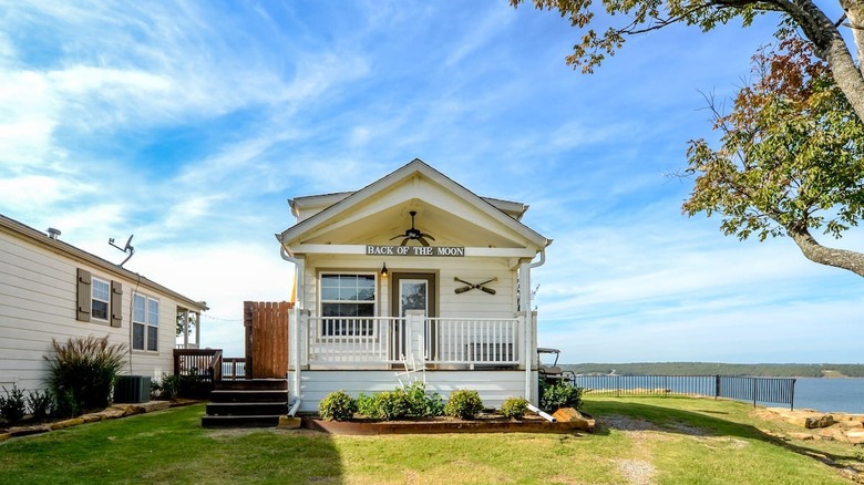 Cute cottage on the beach