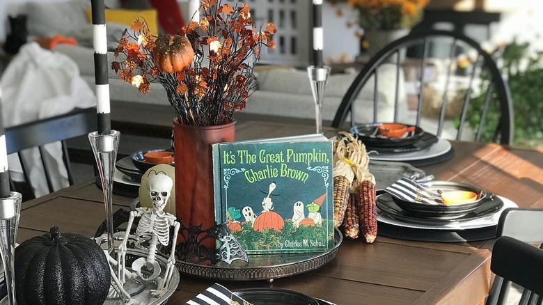 Halloween book decor