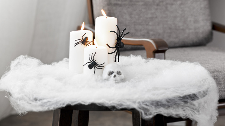 cobweb candle decor 