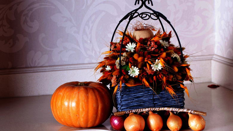 Halloween dried flowers