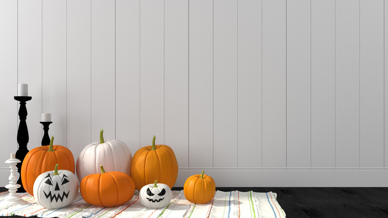 White jack-o-lanterns 