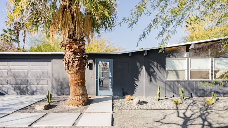 Architect designed home Palm Springs Airbnb 