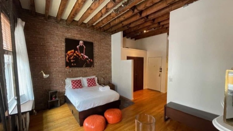 Loft in Midtown Manhattan Airbnb 