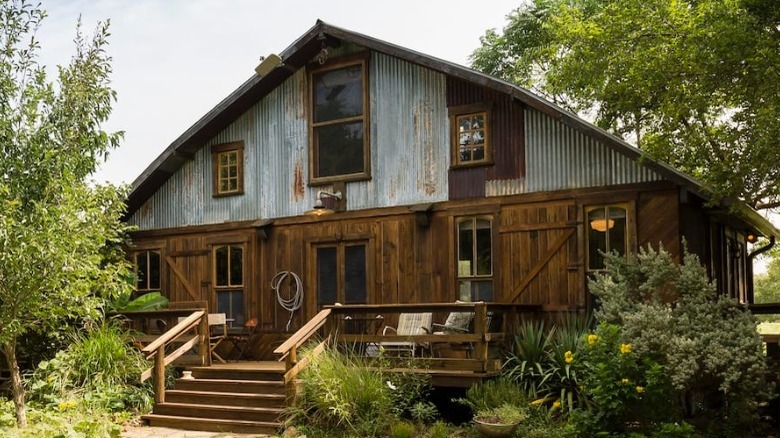 Barn style home