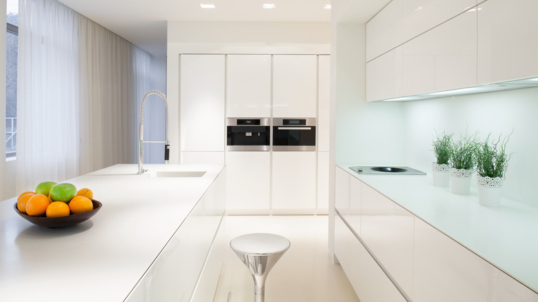 minimalist white kitchen 