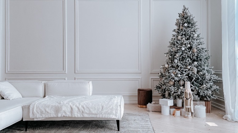 White living room and tree