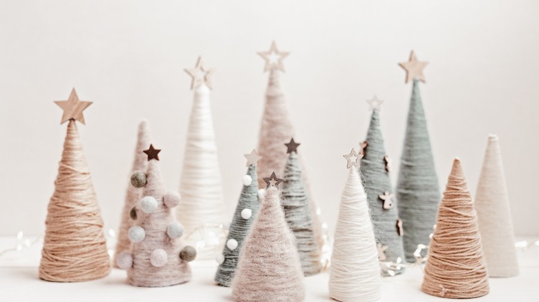 Yarn-wrapped Christmas trees