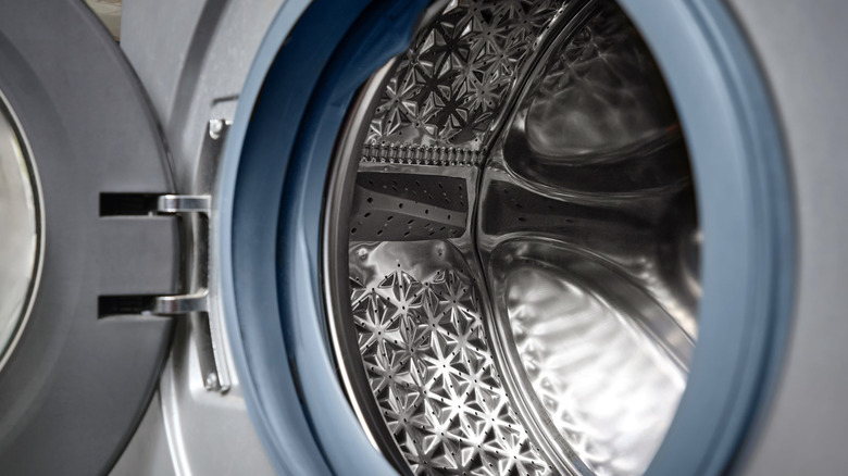 empty washing machine with open door