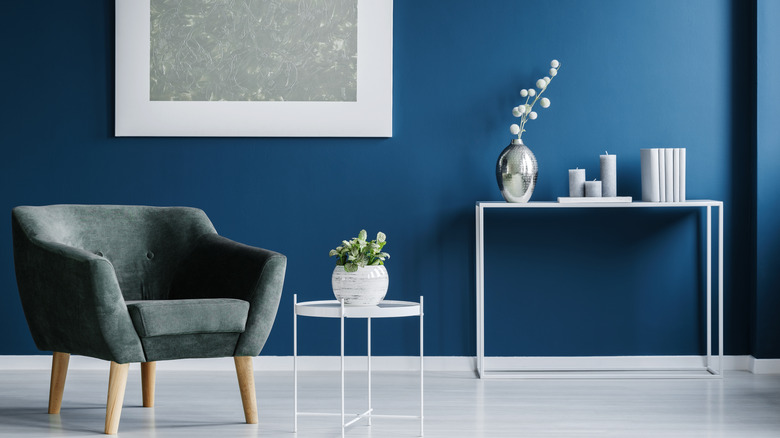 Blue wall with matching decor