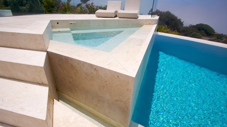 Triangular pool design