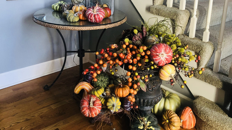 pumpkin living room decor 