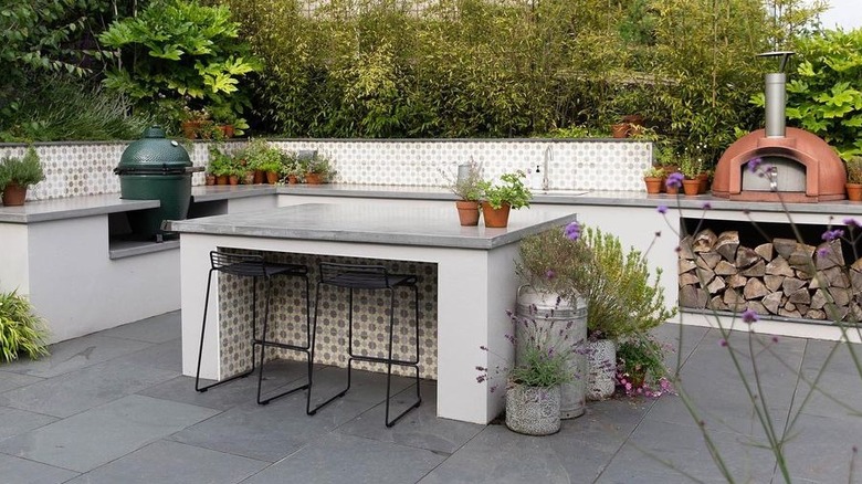 Tiled outdoor kitchen