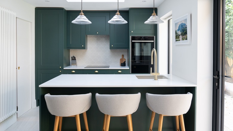 Emerald and gold kitchen