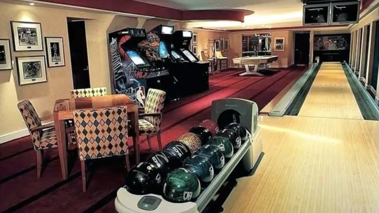 Bowling alley in a room