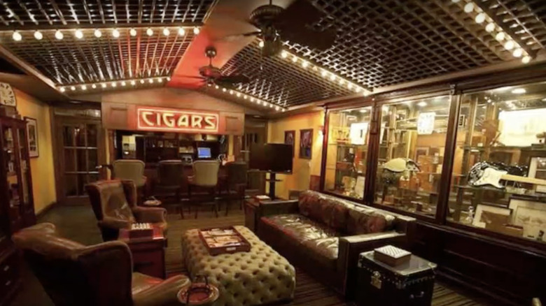 Cigar room