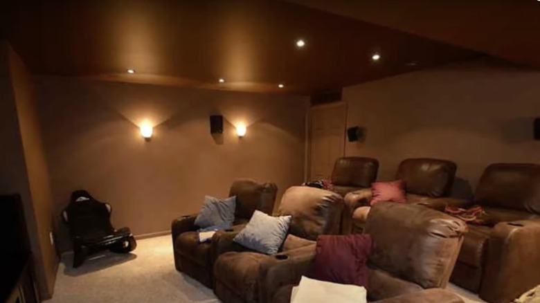 Home theater room